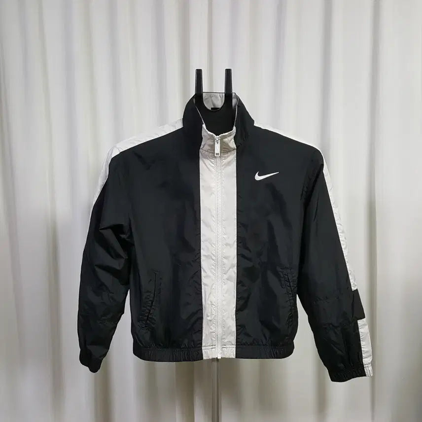 [BUNJANG] Nike Women's Repel Essential Jacket S / 나이키 여성 리펠 에센셜 재킷 S 오일장