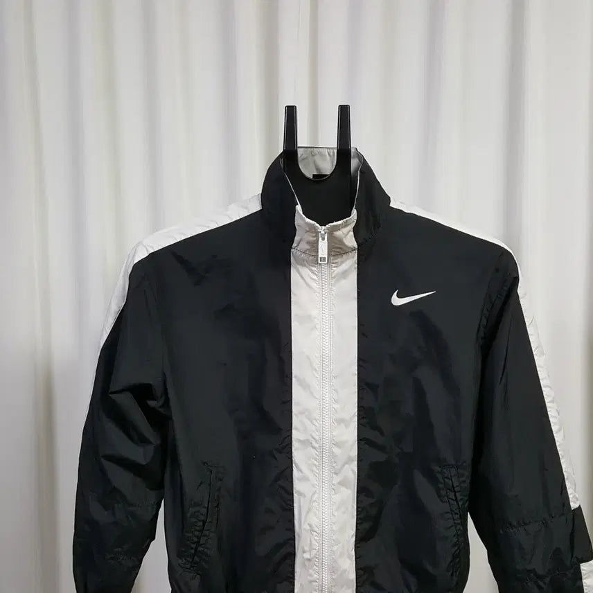 [BUNJANG] Nike Women's Repel Essential Jacket S / 나이키 여성 리펠 에센셜 재킷 S 오일장