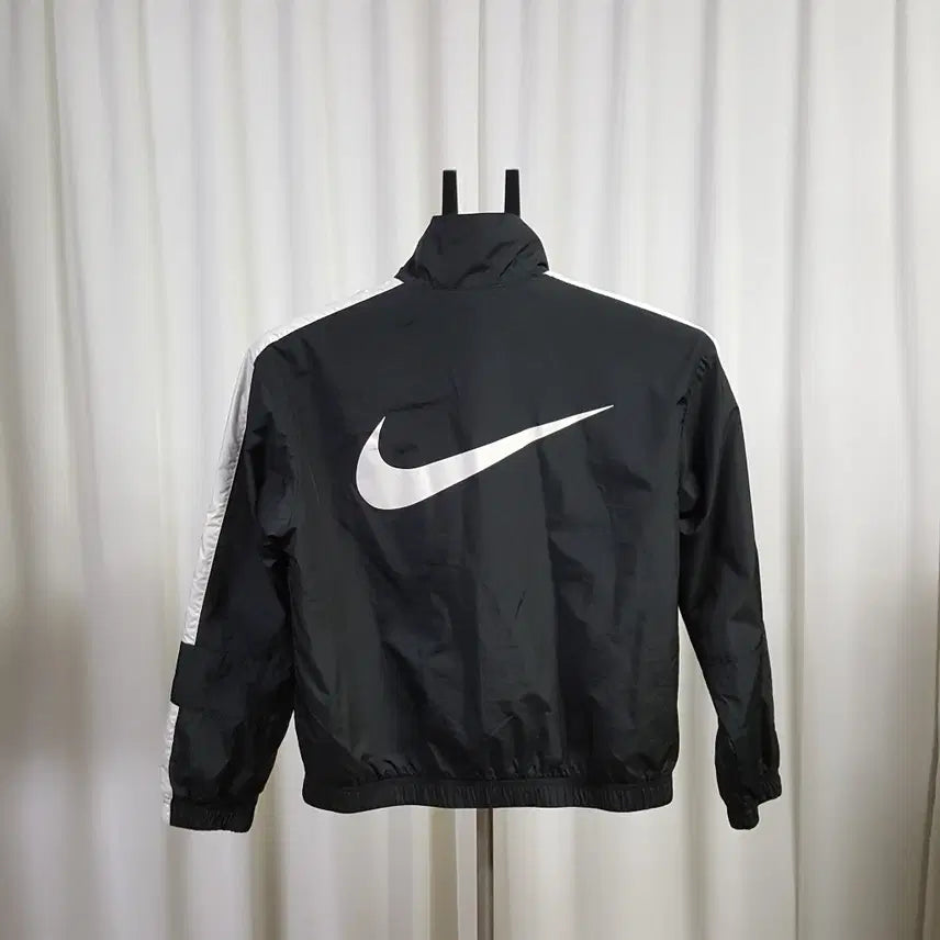 [BUNJANG] Nike Women's Repel Essential Jacket S / 나이키 여성 리펠 에센셜 재킷 S 오일장