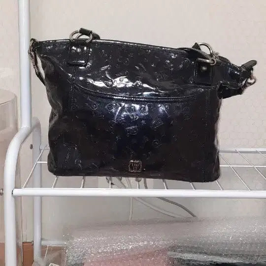 [BUNJANG] Anna Sui Black Enamel Tote Bag / 안나수이 블랙 에나멜 토트백