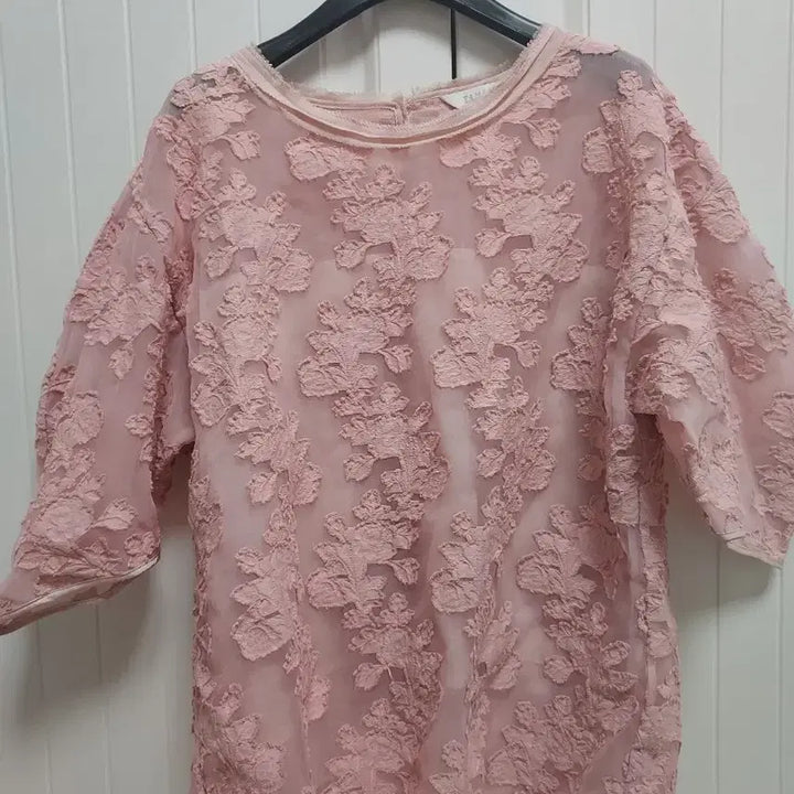 [BUNJANG] TIME Lace Pattern Blouse / 타임 블라우스