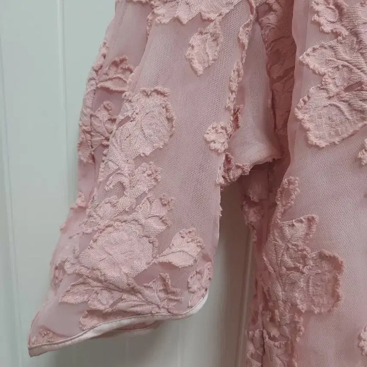 [BUNJANG] TIME Lace Pattern Blouse / 타임 블라우스