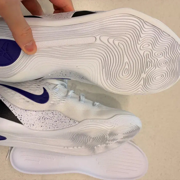 [BUNJANG] Kobe 9 Elite Low EM Protro Sneakers / 코비9 엘리리크 로우 EM 프로트로 285