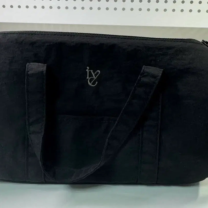 [BUNJANG] IVE Light Stick Cinema Pop-Up Bag / 아이브 콘서트 가방 판매양도 응원봉가방시네마 팝업