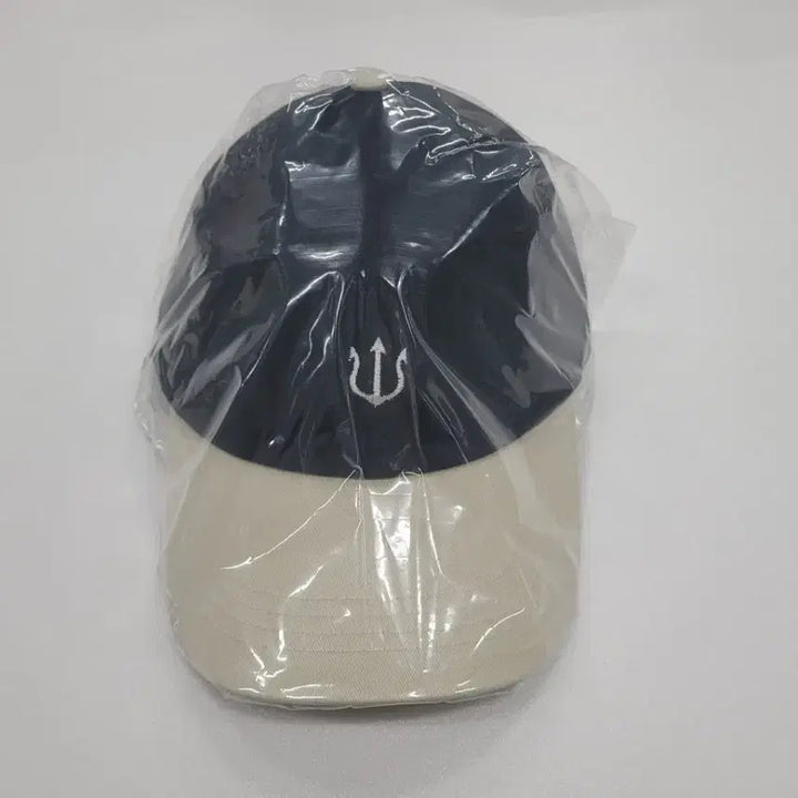 [BUNJANG] Verutum Ball Cap - Black/Beige / 베루툼 볼캡 모자 검정/베이지