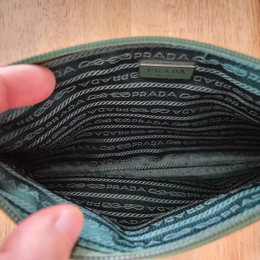 [BUNJANG] Prada Tessuto Strap Pouch / 프라다 테수토 스트랩 파우치
