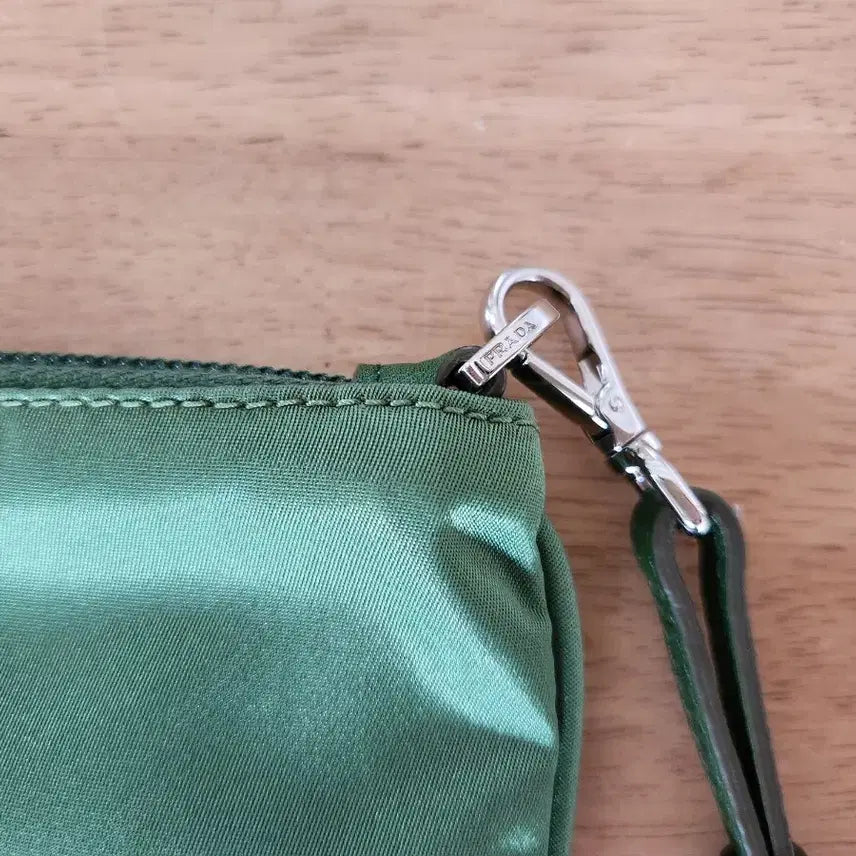 [BUNJANG] Prada Tessuto Strap Pouch / 프라다 테수토 스트랩 파우치