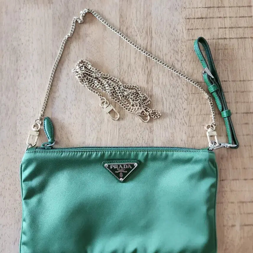 [BUNJANG] Prada Tessuto Strap Pouch / 프라다 테수토 스트랩 파우치