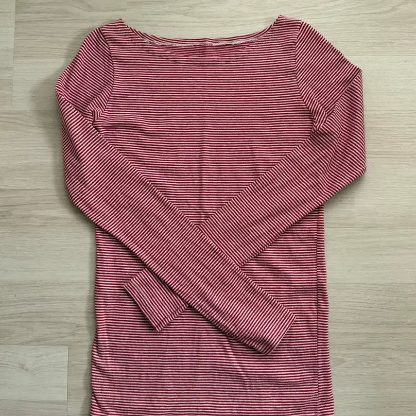 [BUNJANG] Brandy Melville Striped T-shirt / 브랜디멜빌 스트라이프 티셔츠