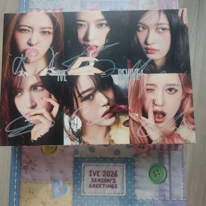 [BUNJANG] IVE Signed Album / 아이브 IVE 리바이브 친필 사인 비매 + 2026 시즌 그리팅