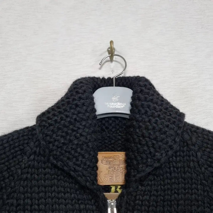 [BUNJANG] Outstanding x Kanata Cowichan Knit Zip-Up (Men&