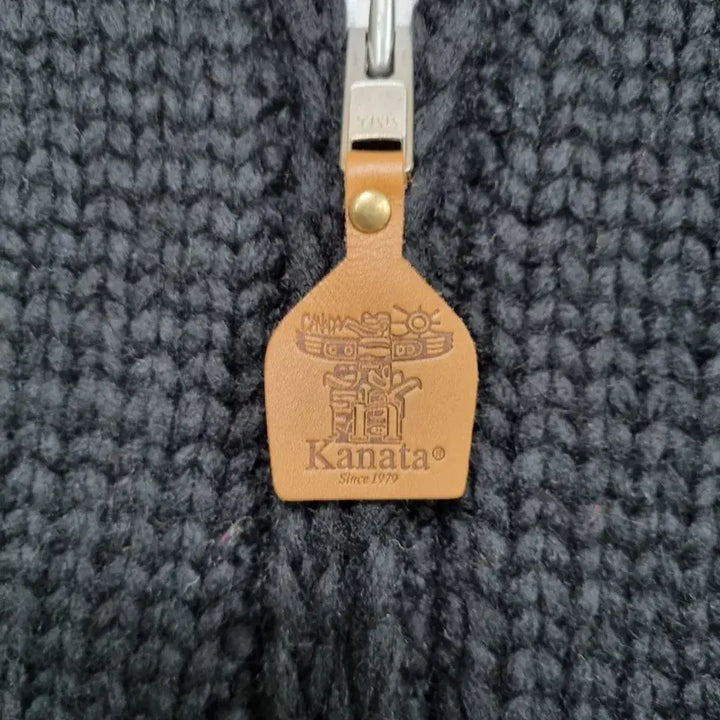 [BUNJANG] Outstanding x Kanata Cowichan Knit Zip-Up (Men&