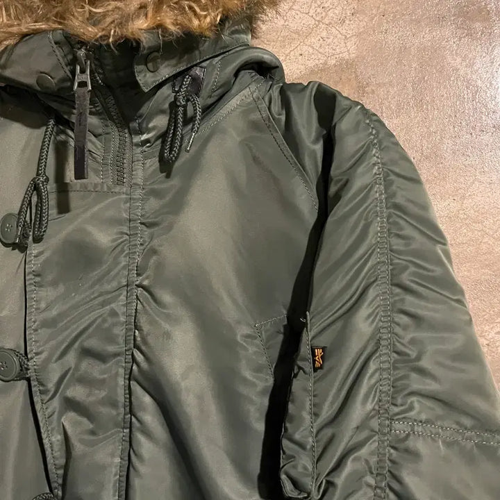 [BUNJANG] Alpha Industries Flight Padded Bomber Jacket / 알파인더스트리 항공 패딩 점퍼