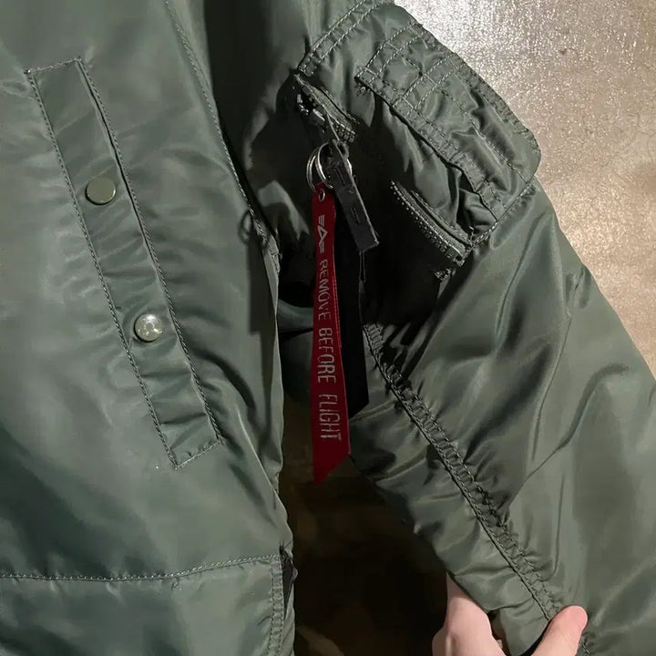 [BUNJANG] Alpha Industries Flight Padded Bomber Jacket / 알파인더스트리 항공 패딩 점퍼