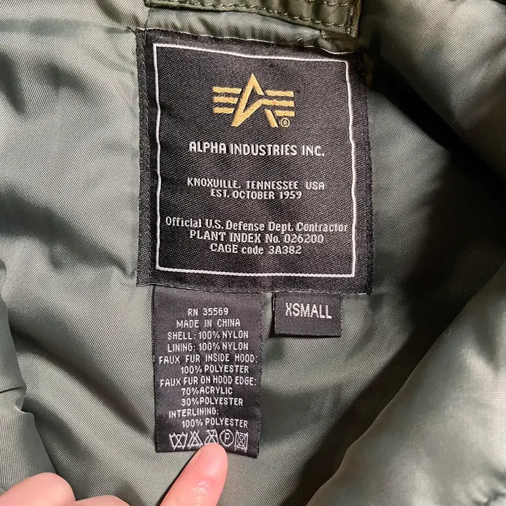 [BUNJANG] Alpha Industries Flight Padded Bomber Jacket / 알파인더스트리 항공 패딩 점퍼