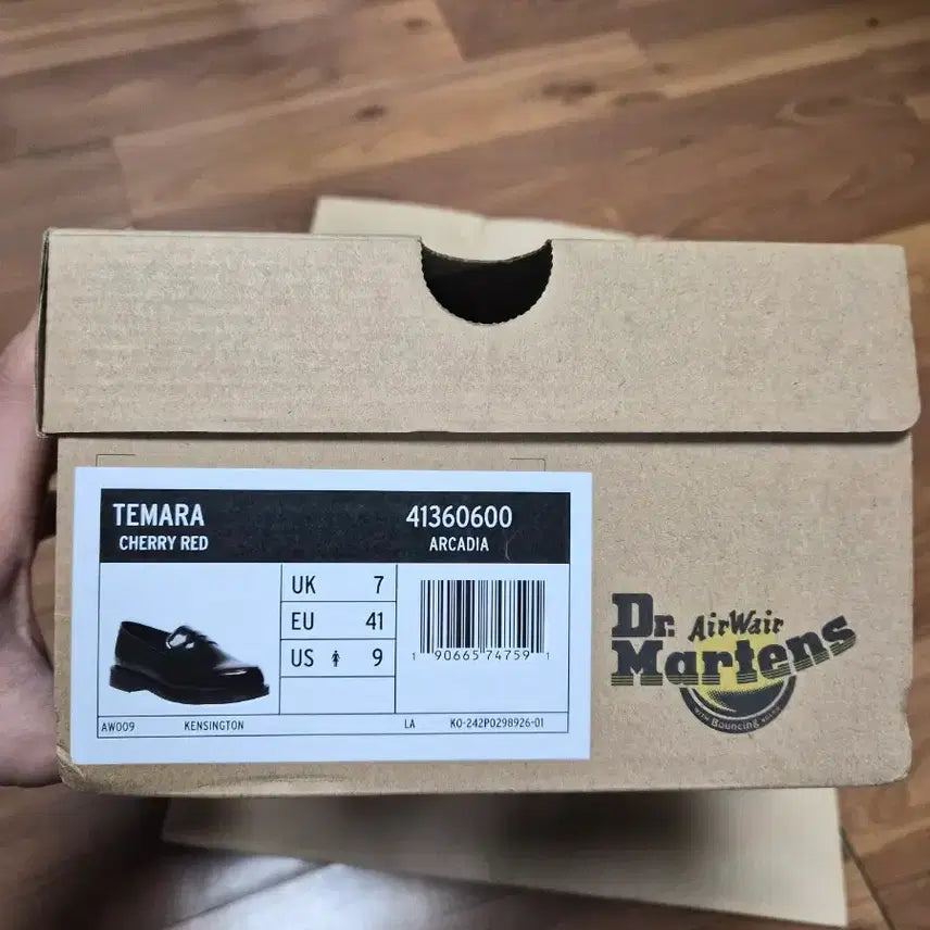 [BUNJANG] Dr. Martens Temera Cherry Leather Boots Size 260 / (새상품)닥터마틴 테마라 체리 260size