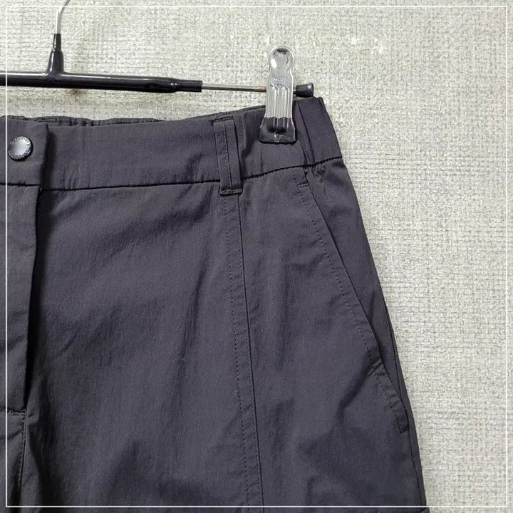 [BUNJANG] Discovery Black Cargo Jogger Pants Women&