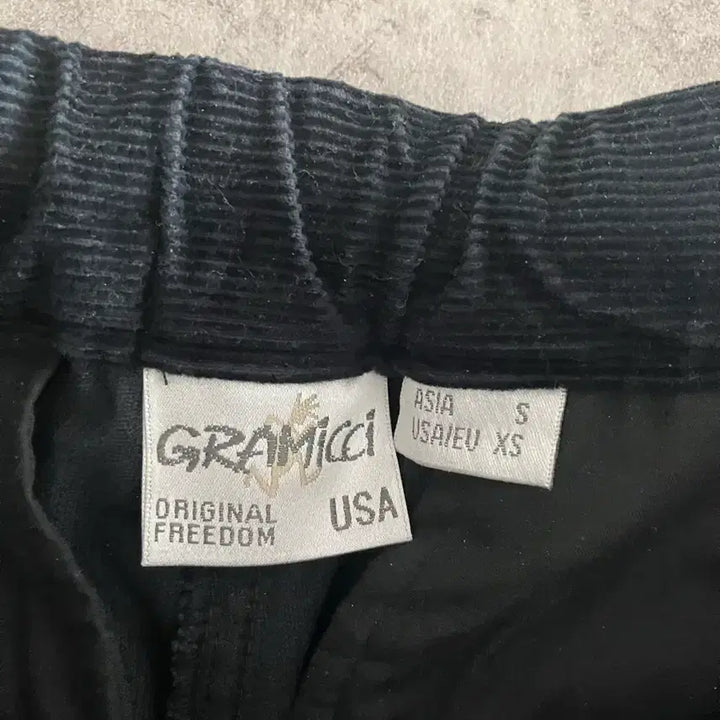 [BUNJANG] Mastermind x Gramicci Corduroy Pants (Asia S) / 마스터마인드 그라미치 코듀로이 팬츠
