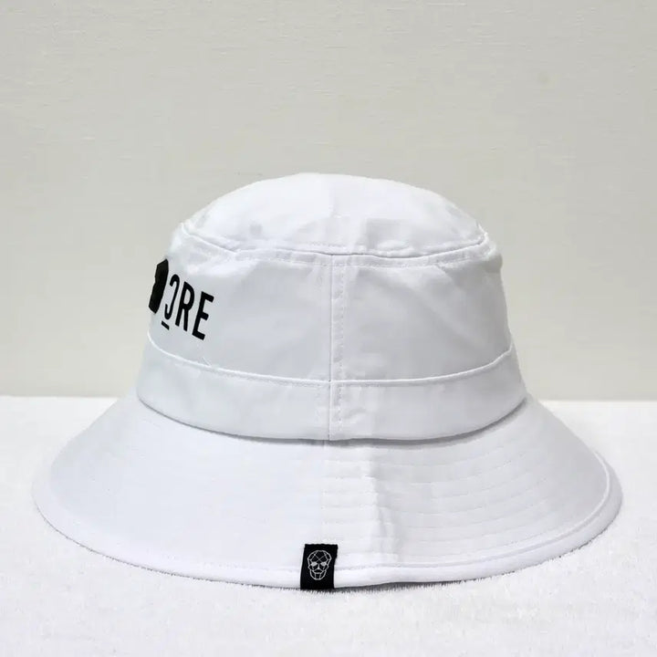[BUNJANG] Amazingcree White Unisex Bucket Hat / 어메이징크리 화이트 골프모자 남여공용 버킷햇