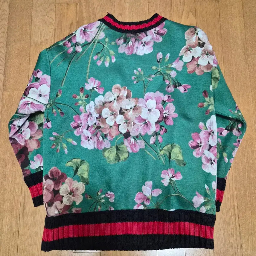 [BUNJANG] Gucci Bloom Flower Sweatshirt M / (정품) 구찌 블룸 플라워 맨투맨 M (명품 여자 남자 티셔츠)