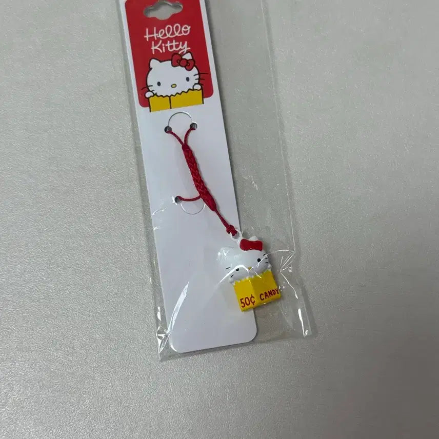 [BUNJANG] Sanrio Hello Kitty 50th Anniversary Tokyo Exhibition Limited Edition Keyring / 산리오 헬로키티 50주년 도쿄 전시회 한정 키링