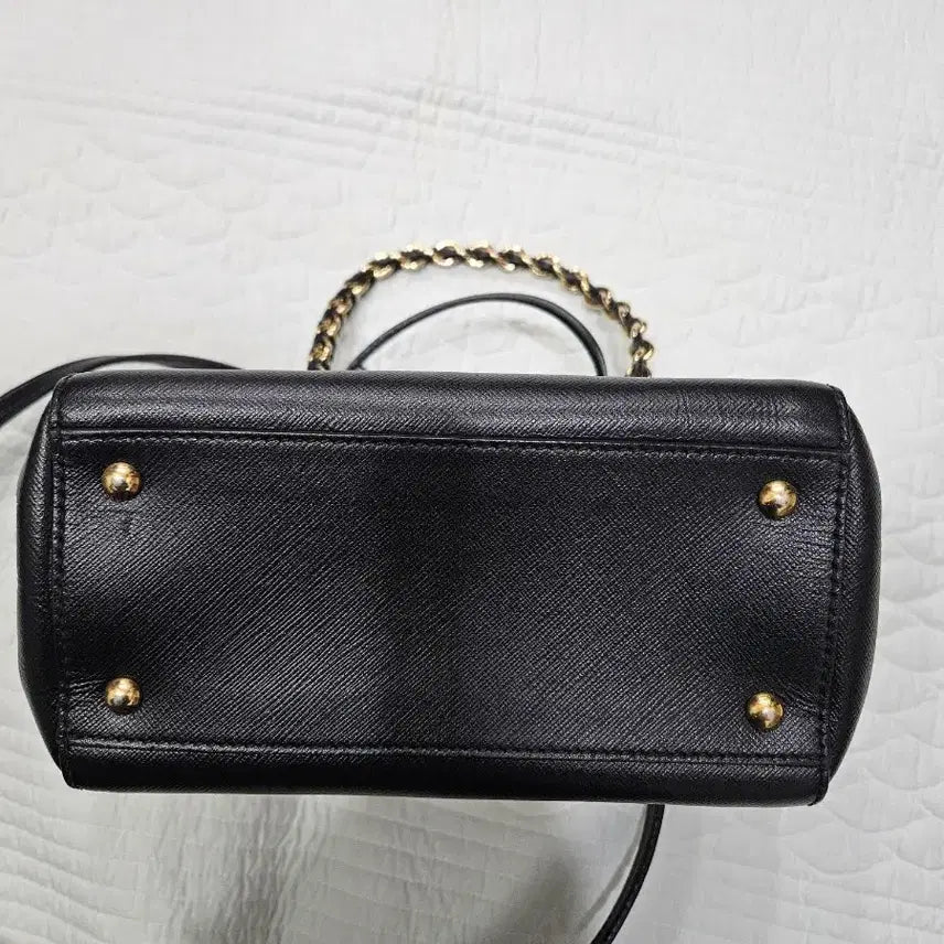 [BUNJANG] Ferragamo Black Leather Chain Shoulder Bag / 페라가모 블랙 레더 체인 숄더백