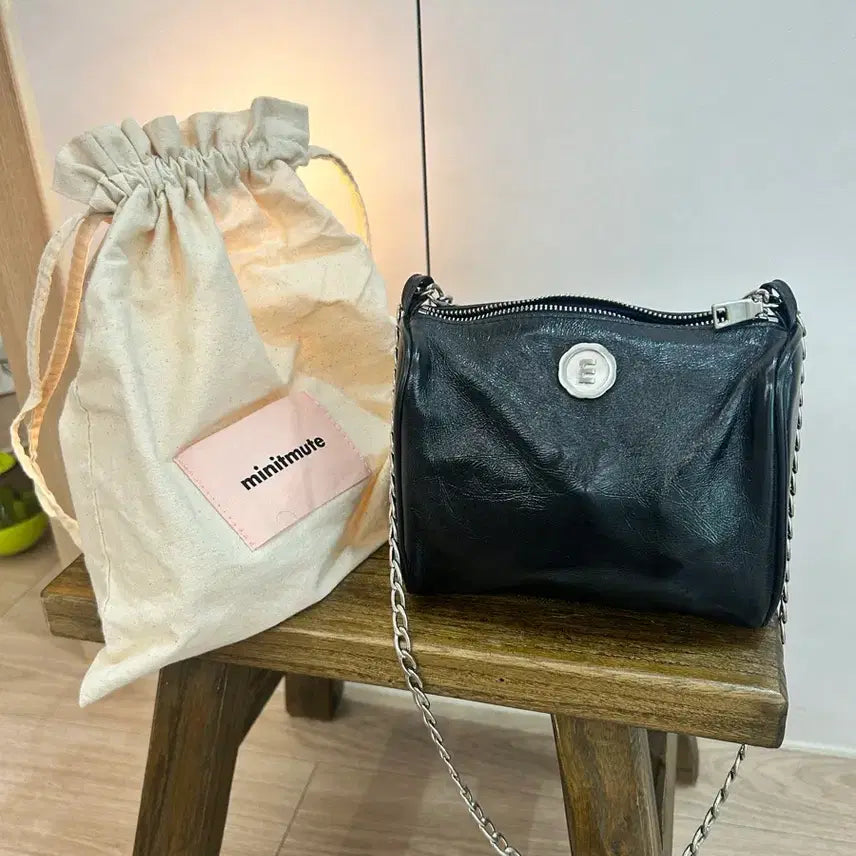 [BUNJANG] Minitmute Brett Mini Black Bag / 미닛뮤트 브렛미니 블랙