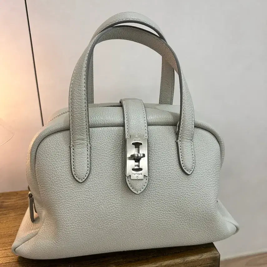 [BUNJANG] Vunque Talk Tote Bag Small Light Beige / 분크 토크 토트백 스몰 라이트베이지