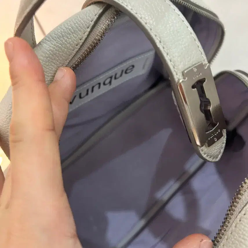 [BUNJANG] Vunque Talk Tote Bag Small Light Beige / 분크 토크 토트백 스몰 라이트베이지