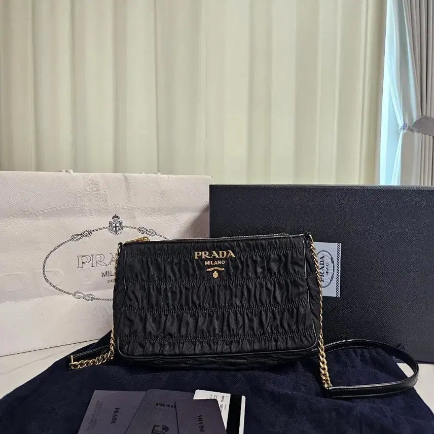 [BUNJANG] Prada Gauffre Tessuto Chain Shoulder Bag / 프라다 고프레 테수토 체인 크로스
