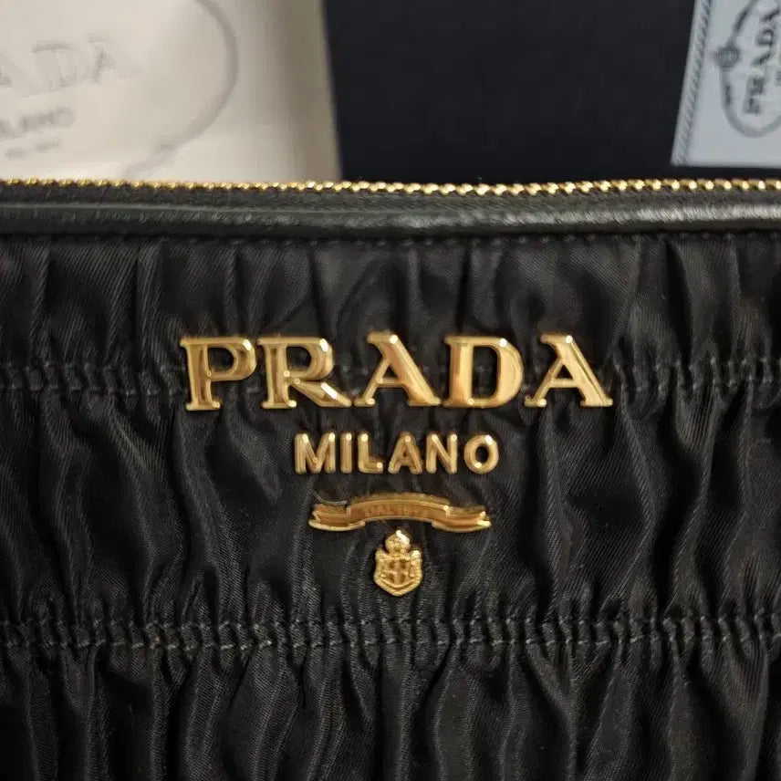 [BUNJANG] Prada Gauffre Tessuto Chain Shoulder Bag / 프라다 고프레 테수토 체인 크로스