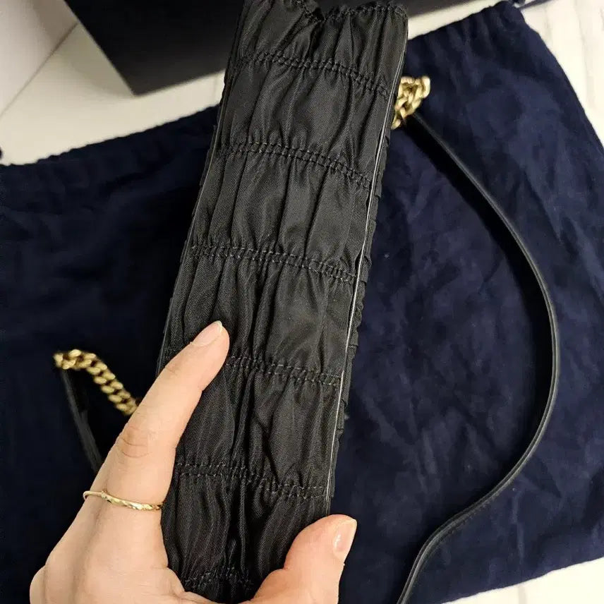 [BUNJANG] Prada Gauffre Tessuto Chain Shoulder Bag / 프라다 고프레 테수토 체인 크로스