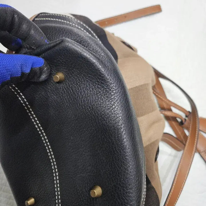 [BUNJANG] Burberry Check Bucket Bag + Card Wallet Set / 버버리 체크 버킷백 + 카드지갑 세트