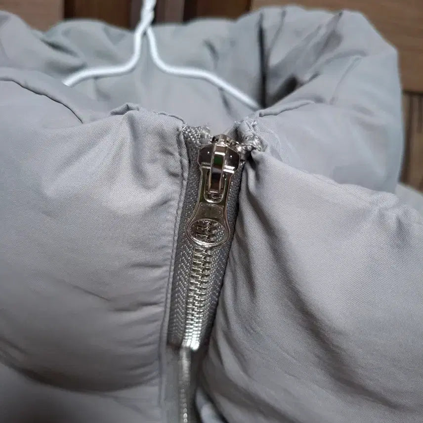 [BUNJANG] Code:Graphy Vest Padding / 코드그라피 웰론 패딩