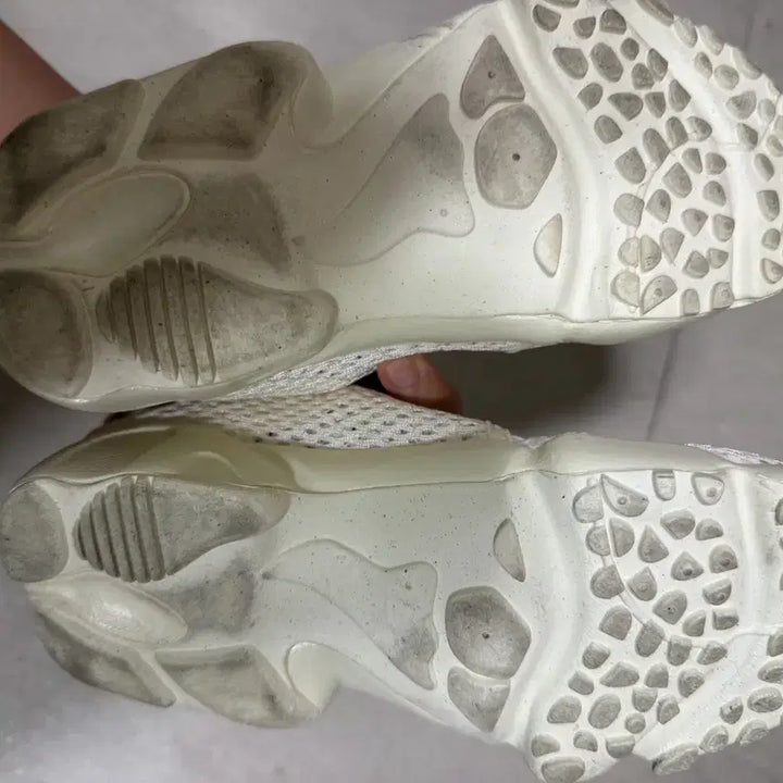 [BUNJANG] Nike Rift 2 Coconut Milk Sandals / 나이키 리프트2 코코넛밀크 235