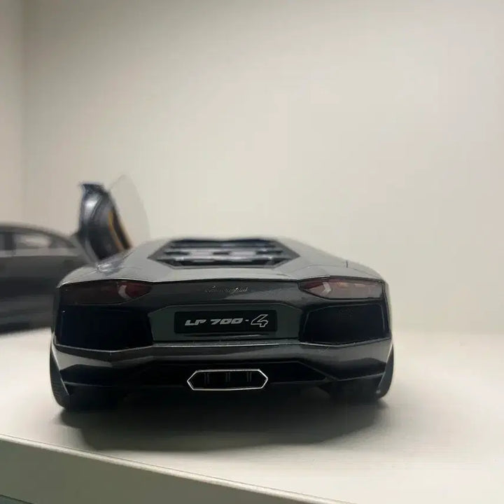 [BUNJANG] Autoart Lamborghini Aventador Gray Diecast Model Car / 1:18 오토아트 람보르기니 아벤타도르 그레이 다이캐스트