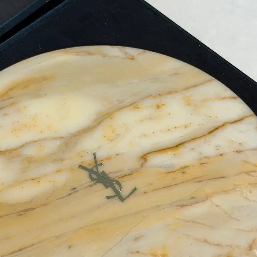 [BUNJANG] Saint Laurent Moon Plate / 생로랑 문플레이트 (한정판)