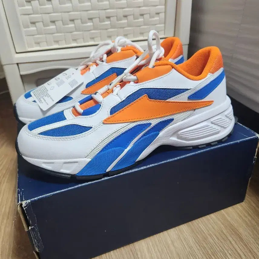 [BUNJANG] Reebok EVZN Sneakers (Size 275) / 리복 EVZN  운동화 스니커즈(275)