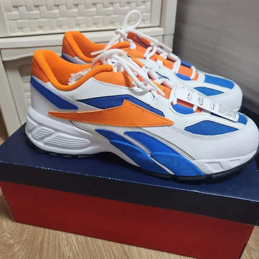 [BUNJANG] Reebok EVZN Sneakers (Size 275) / 리복 EVZN  운동화 스니커즈(275)
