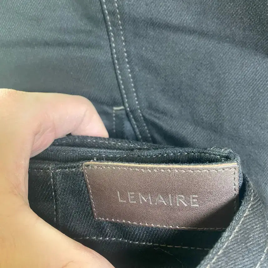 [BUNJANG] Lemaire Twisted Belted Black Pants / 르메르 26SS 트위스티드 벨티드 블랙 팬츠  L