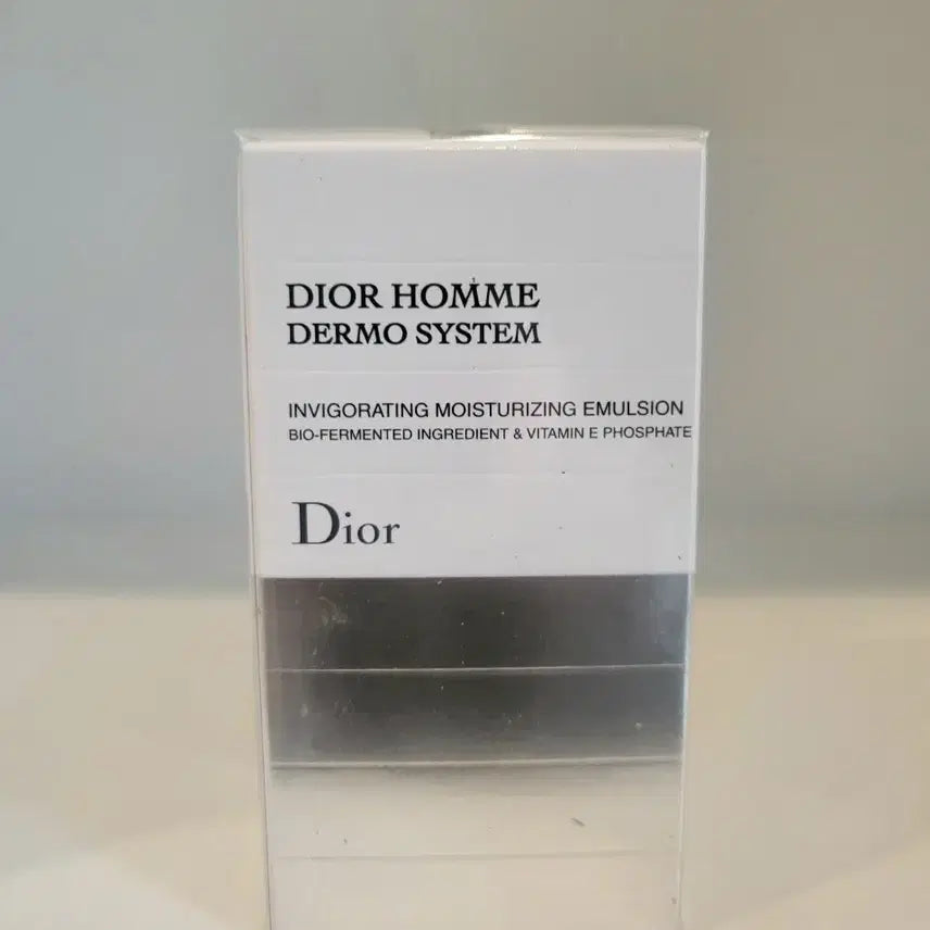 [BUNJANG] Dior Themo System Invigorating Moisturizing Emulsion 50ml / 디올 더모 시스템 인비고레이팅 모이스춰라이징 에멀젼 50ml