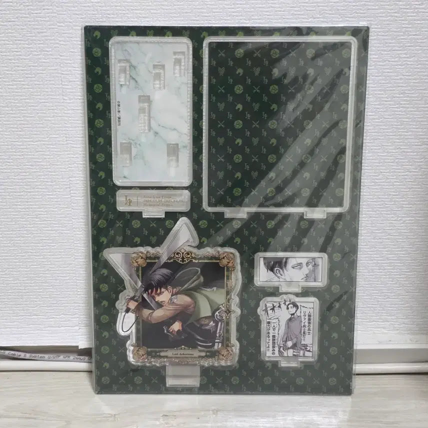[BUNJANG] Attack on Titan Levi Original Painting Diorama / 진격의 거인 리바이 원화 디오라마