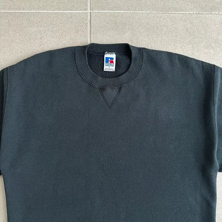 [BUNJANG] Russell 90s Vintage Sweatshirt Black L / 90s 빈티지 러셀 스웻셔츠 블랙 L USA