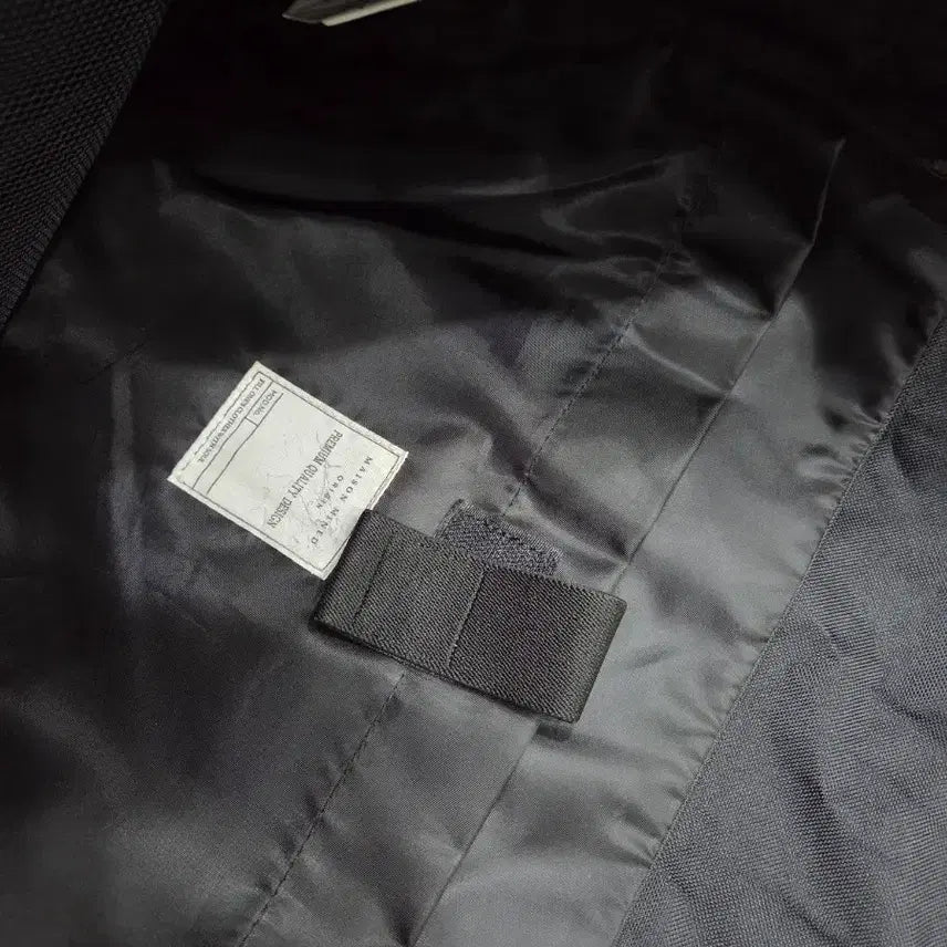 [BUNJANG] Maison Mineed Black Buckle Messenger Bag / 메종미네드  블랙 버클 메신저백