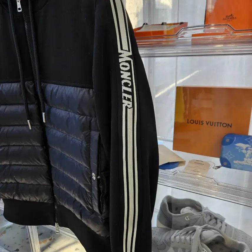 [BUNJANG] Moncler Side Logo Knit Padded Cardigan (Black, M) / [정품/새상품급/M사이즈] 몽클레어 사이드 로고 니트 패딩 가디건 블랙