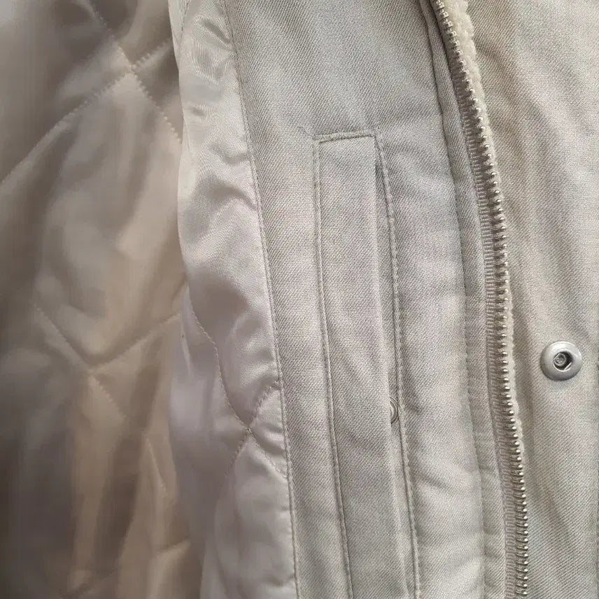 [BUNJANG] GUESS Dumble Bomber Jacket Beige XL / 게스(GUESS) 덤블 보머 자켓 베이지 XL (상태 좋음)