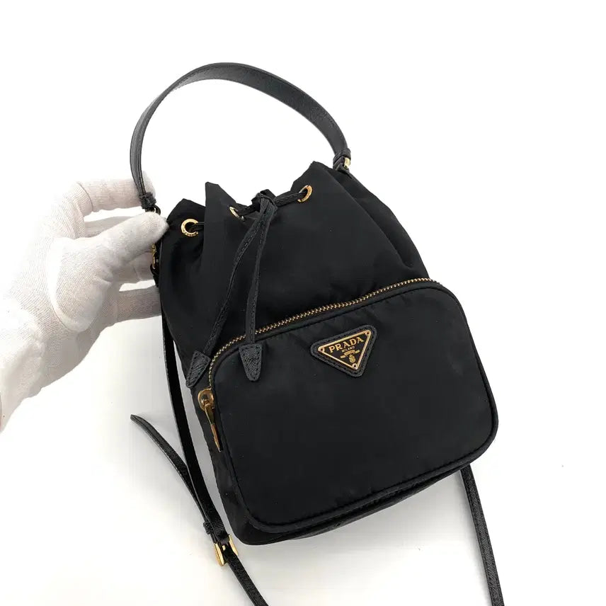 [BUNJANG] Prada Re-Nylon and Pocono Bucket Bag Crossbody 1BH038 / [백화점구매] 프라다 리나일론 포코노 버킷백 크로스백 1BH038