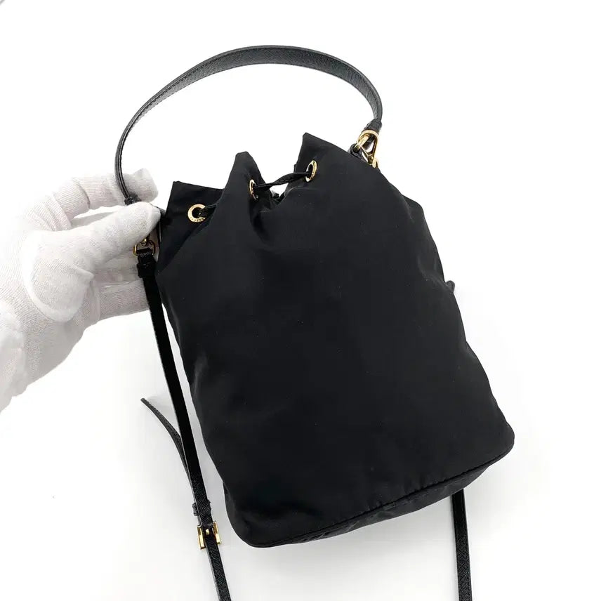 [BUNJANG] Prada Re-Nylon and Pocono Bucket Bag Crossbody 1BH038 / [백화점구매] 프라다 리나일론 포코노 버킷백 크로스백 1BH038