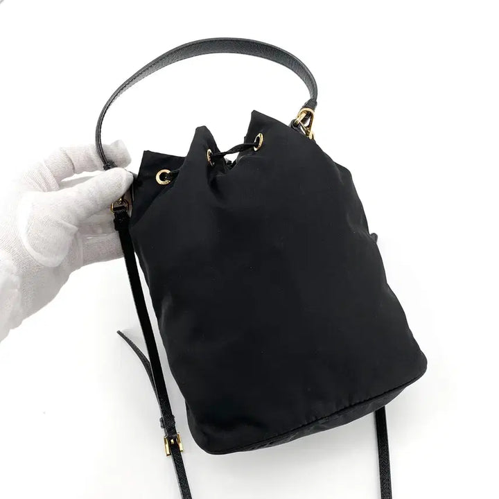 [BUNJANG] Prada Re-Nylon and Pocono Bucket Bag Crossbody 1BH038 / [백화점구매] 프라다 리나일론 포코노 버킷백 크로스백 1BH038