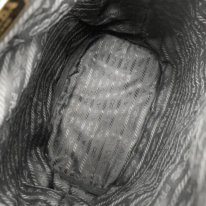 [BUNJANG] Prada Re-Nylon and Pocono Bucket Bag Crossbody 1BH038 / [백화점구매] 프라다 리나일론 포코노 버킷백 크로스백 1BH038